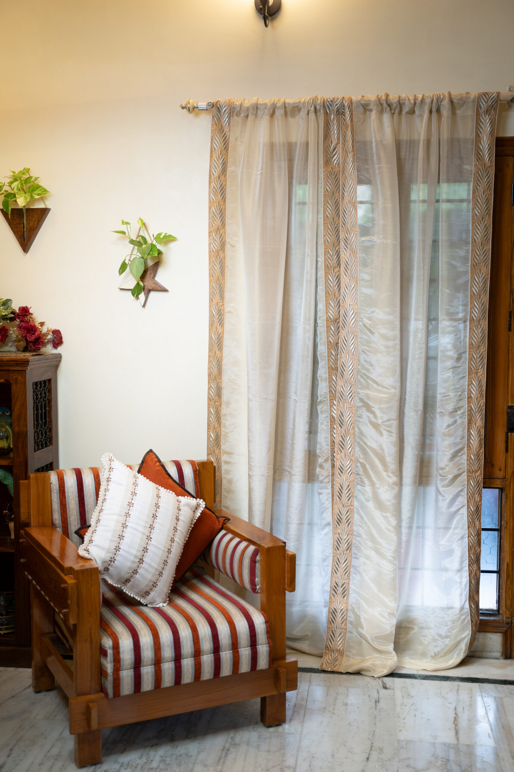 Contrasting Hand- Embroidered Chikankari Cushion Covers - Image 4