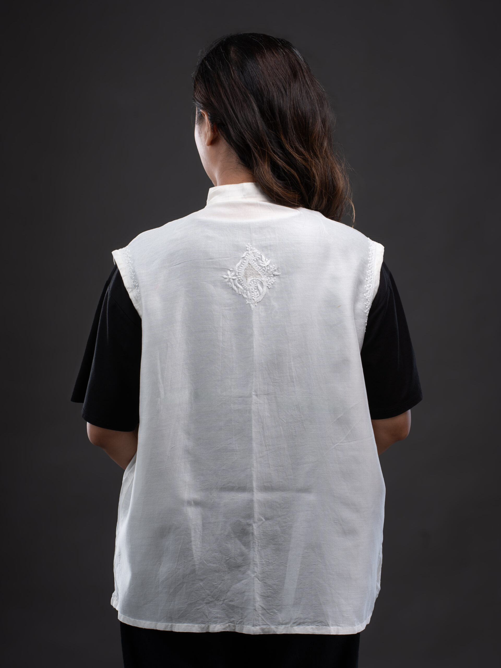 Chanderi Jacket with Mukaish Jaali - Image 4